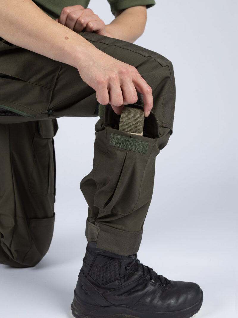 M05 tactical taisteluhousut ranger green tasku lahkeensuussa