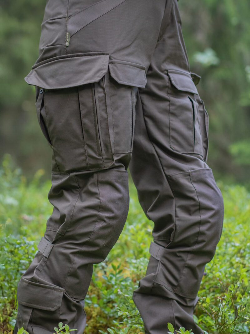 taisteluhousut ranger green
